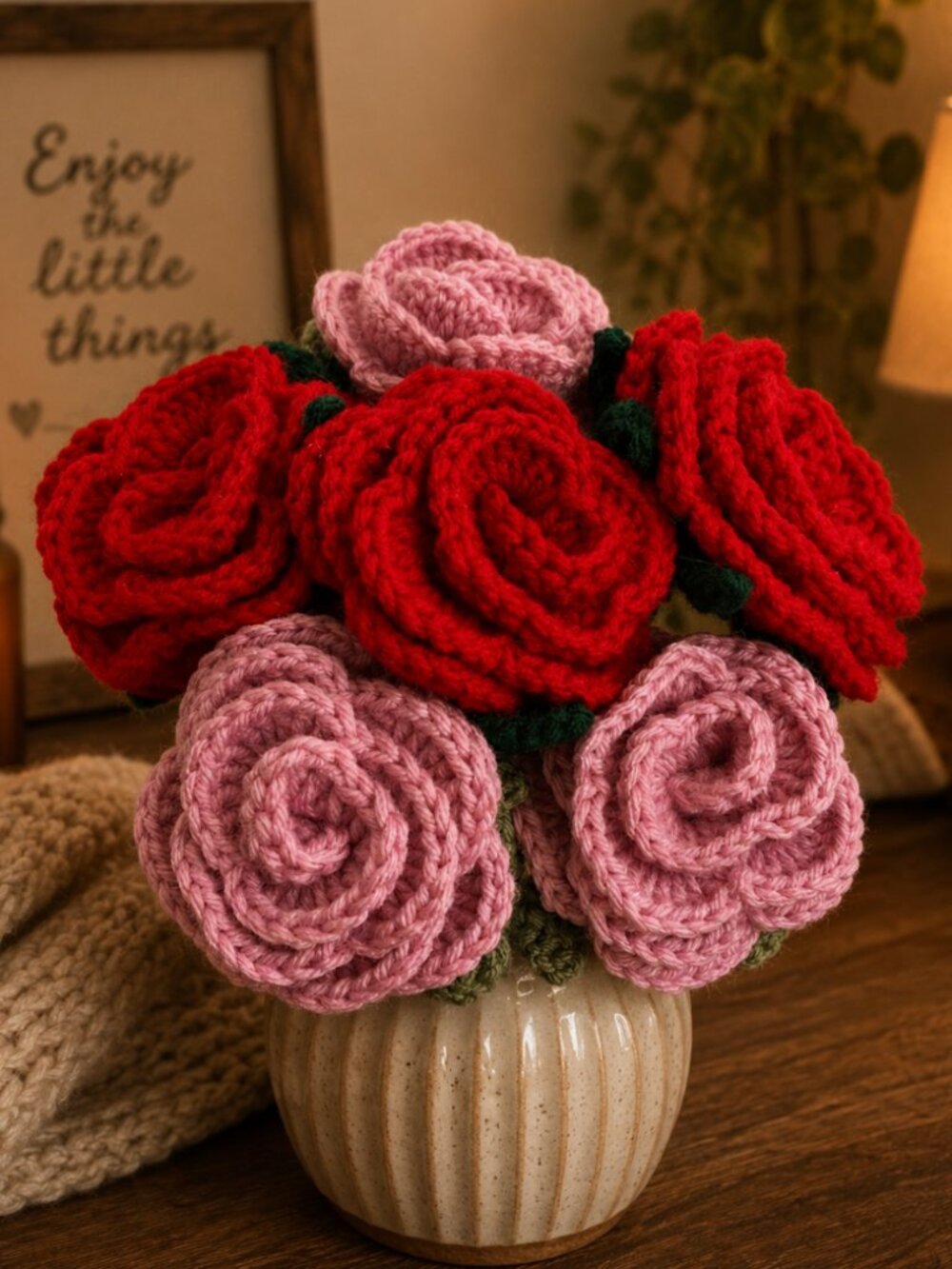 6 Handmade Crochet Roses - Picture 2 of 2
